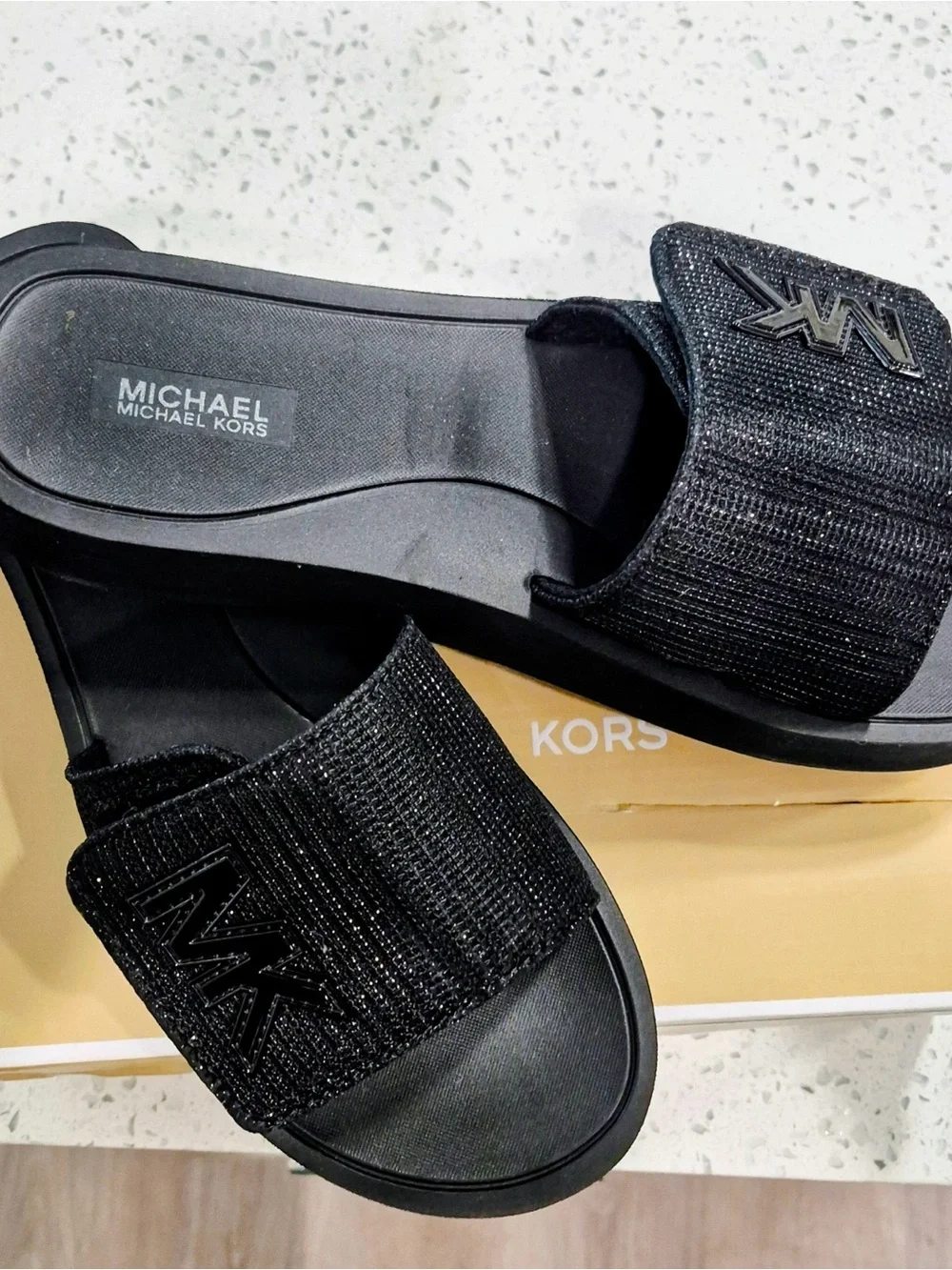 Bran new MICHAEL Michael Kors Black Slip-On Slide Sandals size 10